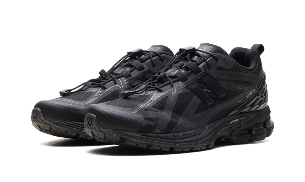 New Balance 1906R "No Sew Pack - Black" Sneakers