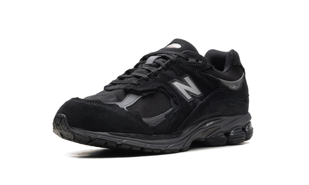 New Balance 2002R Gore-Tex "Protection Pack - Black" Sneakers