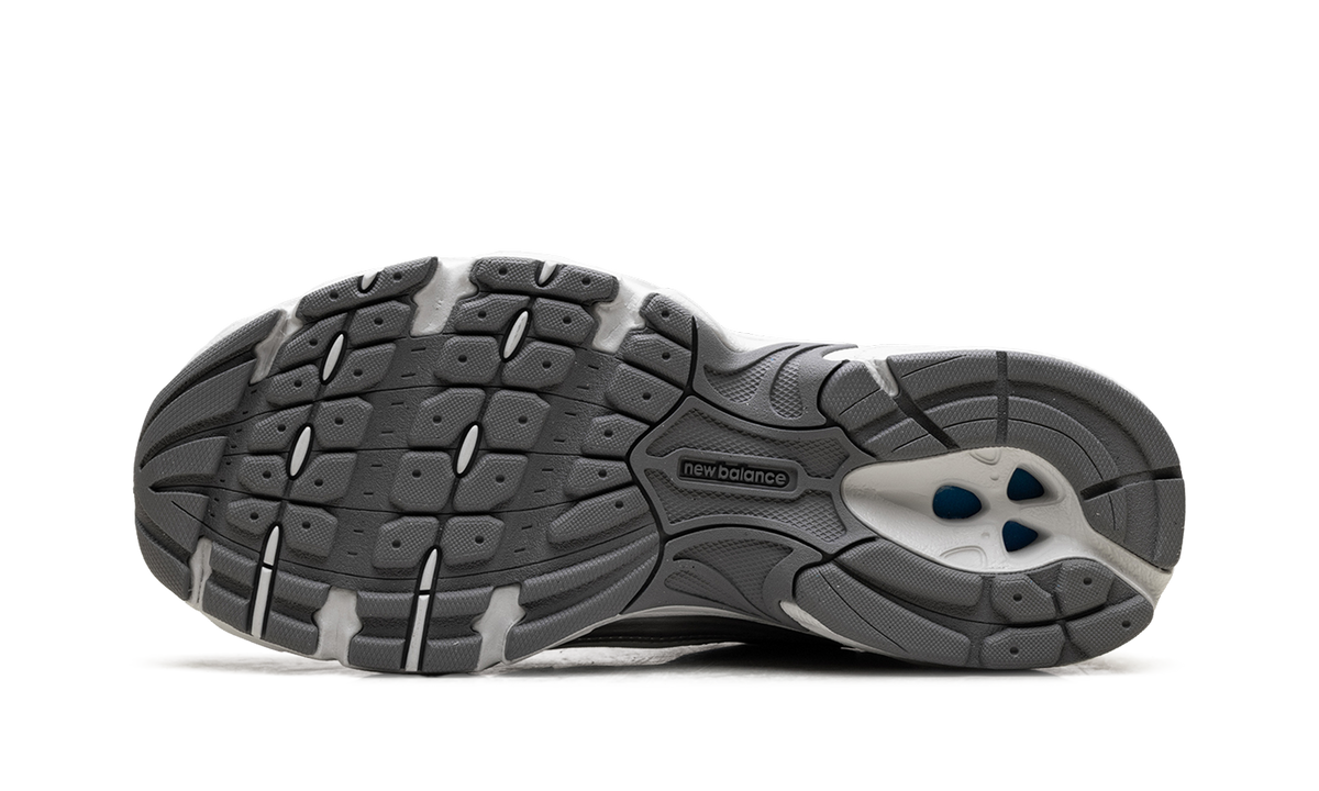New Balance 530 "Grey Matters" Sneakers