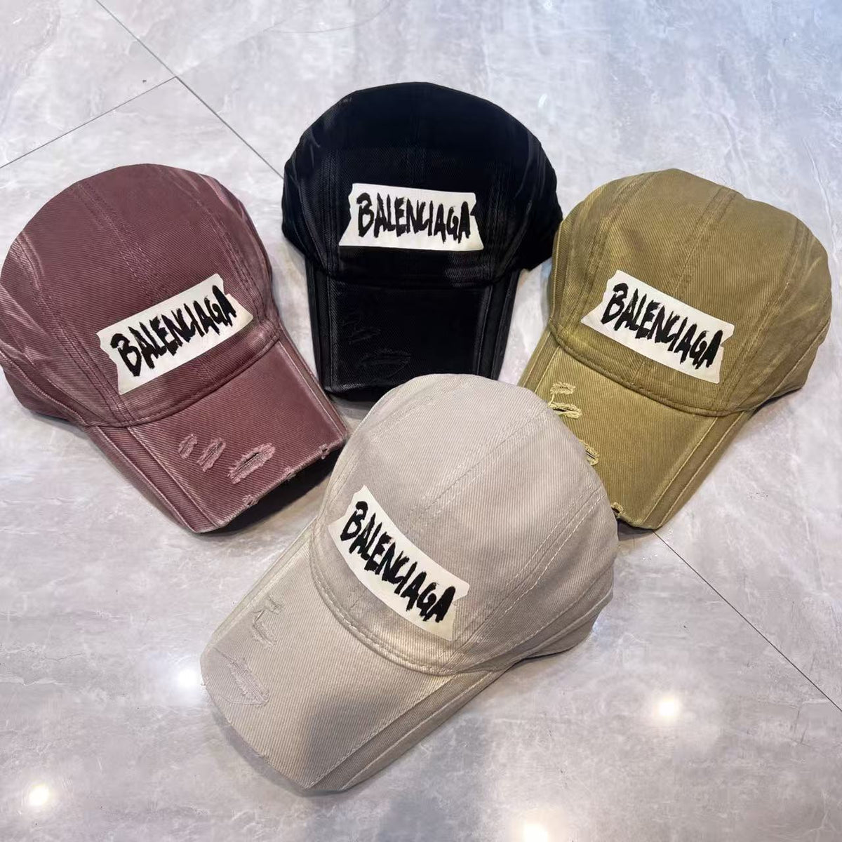 Balenciaga Classic Baseball Cap ( ̆ 3 ̆)