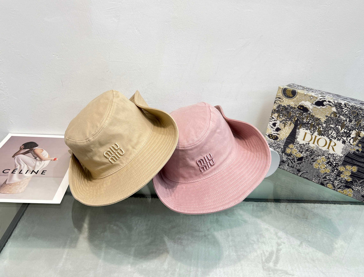 Miu Miu Bucket Hat - Pink / Beige