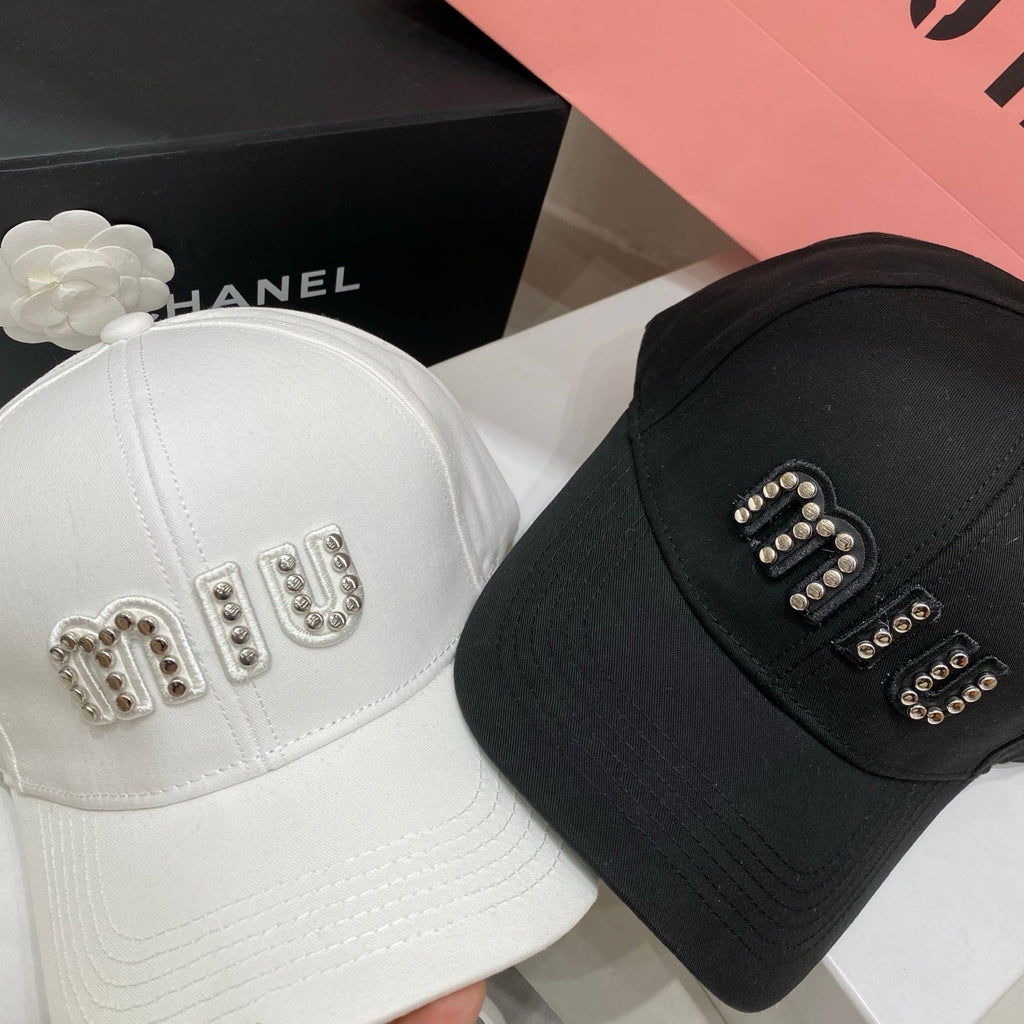 Miu Miu Baseball Cap - Black / White